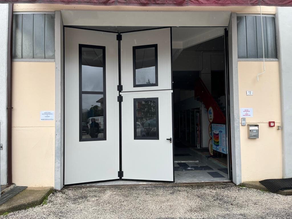 Porte a libro a Macerata e Civitanova Marche – foto 1