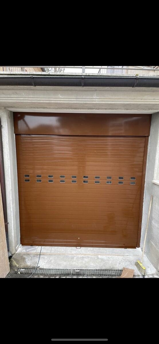 Porte da garage a Corridonia – foto 1